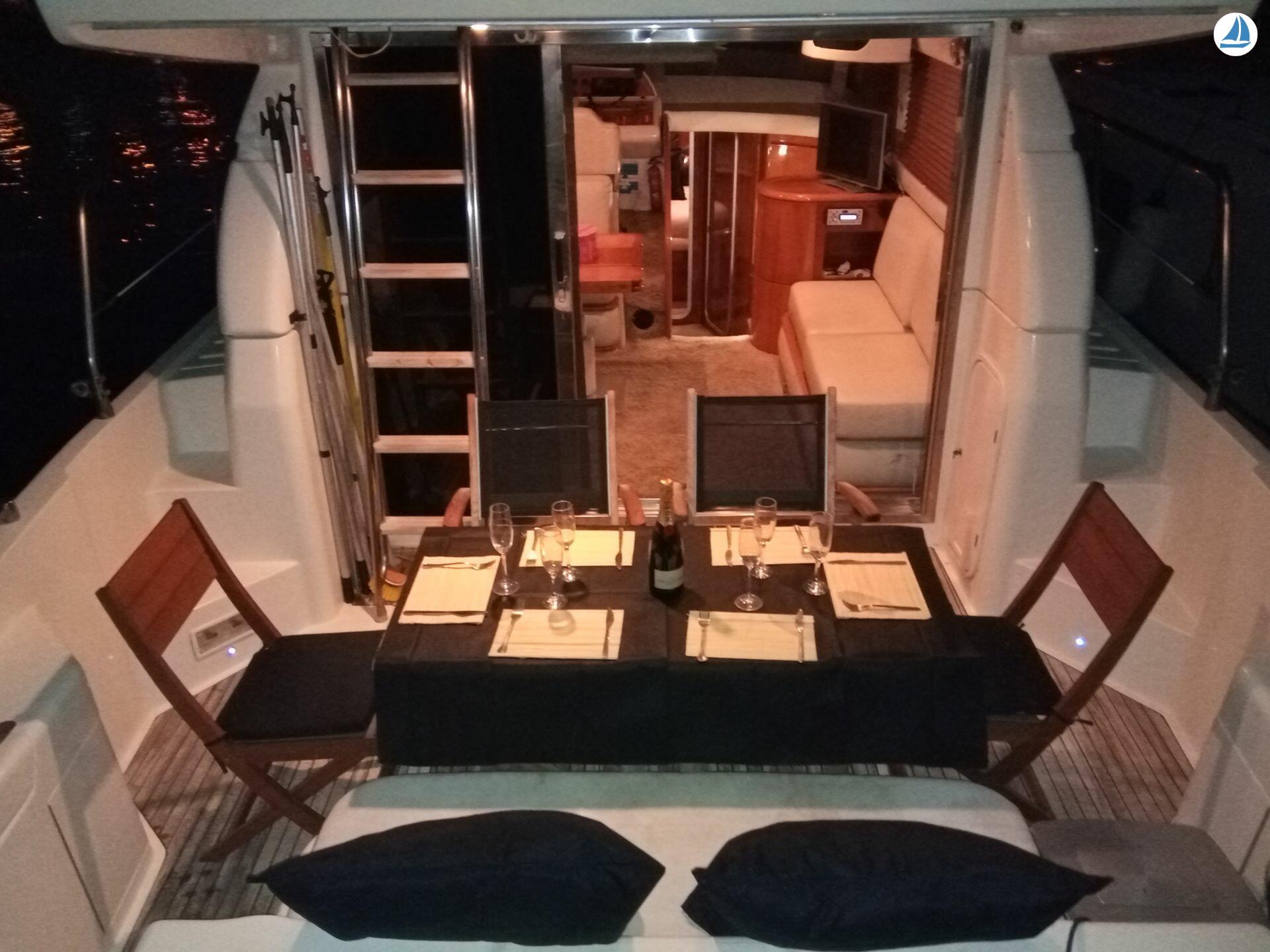 صور Azimut Az40 18