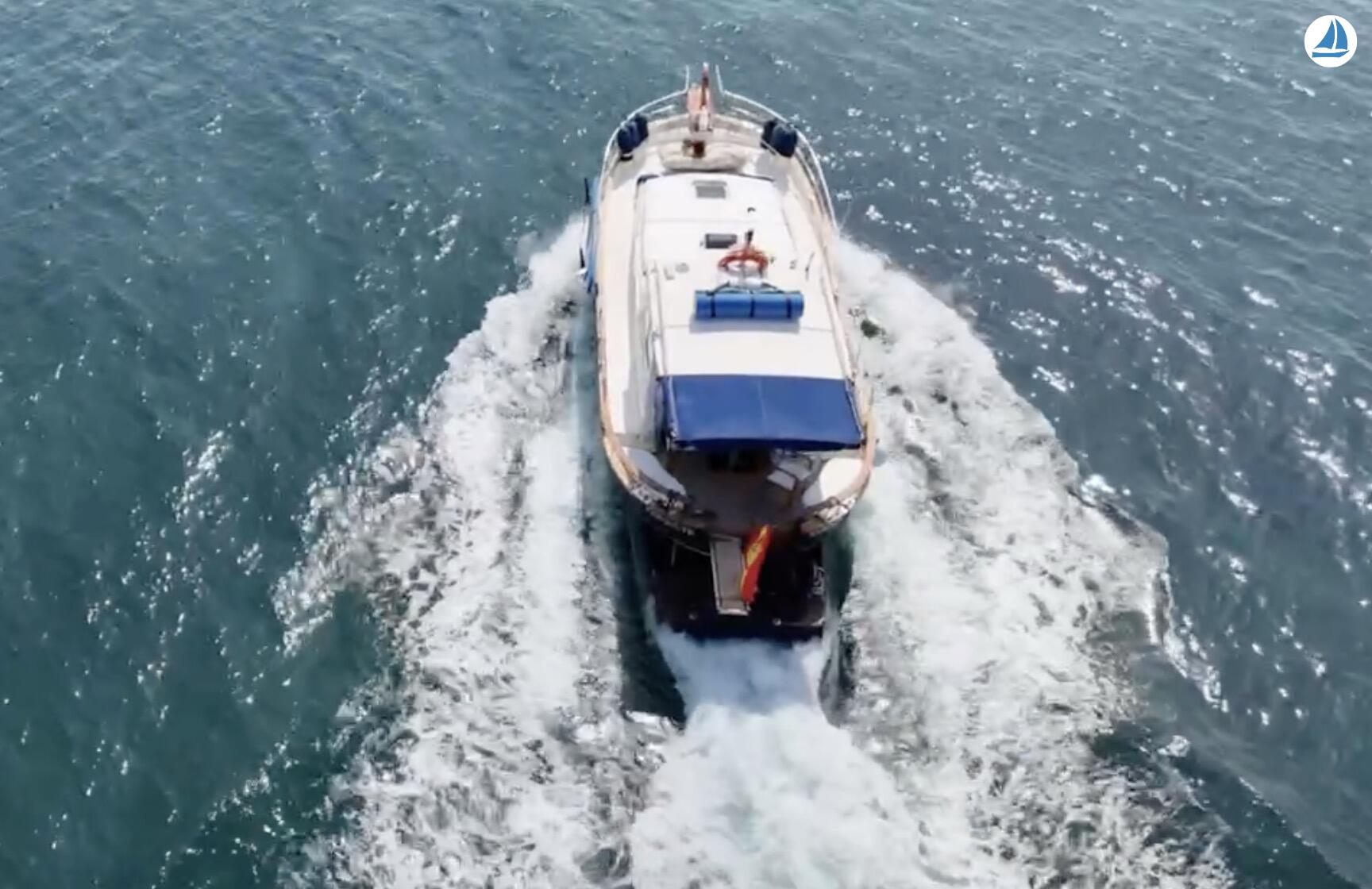 صور Patron Profesional de embarcaron de recreo 2