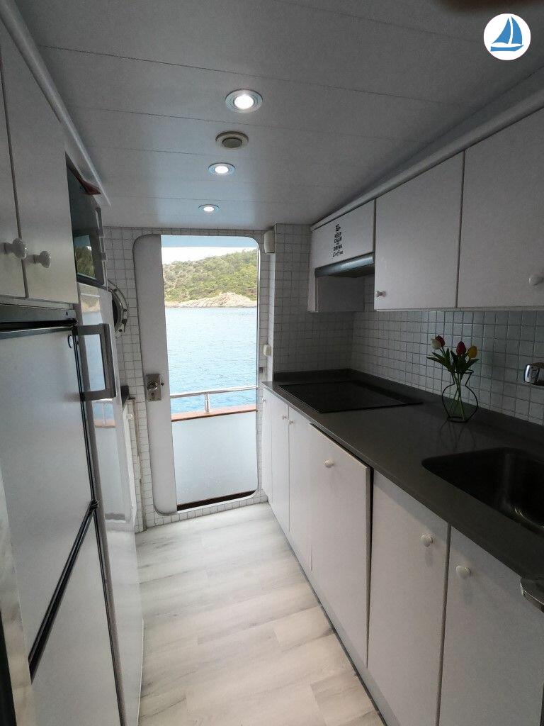 صور Baglietto 24 metros 11