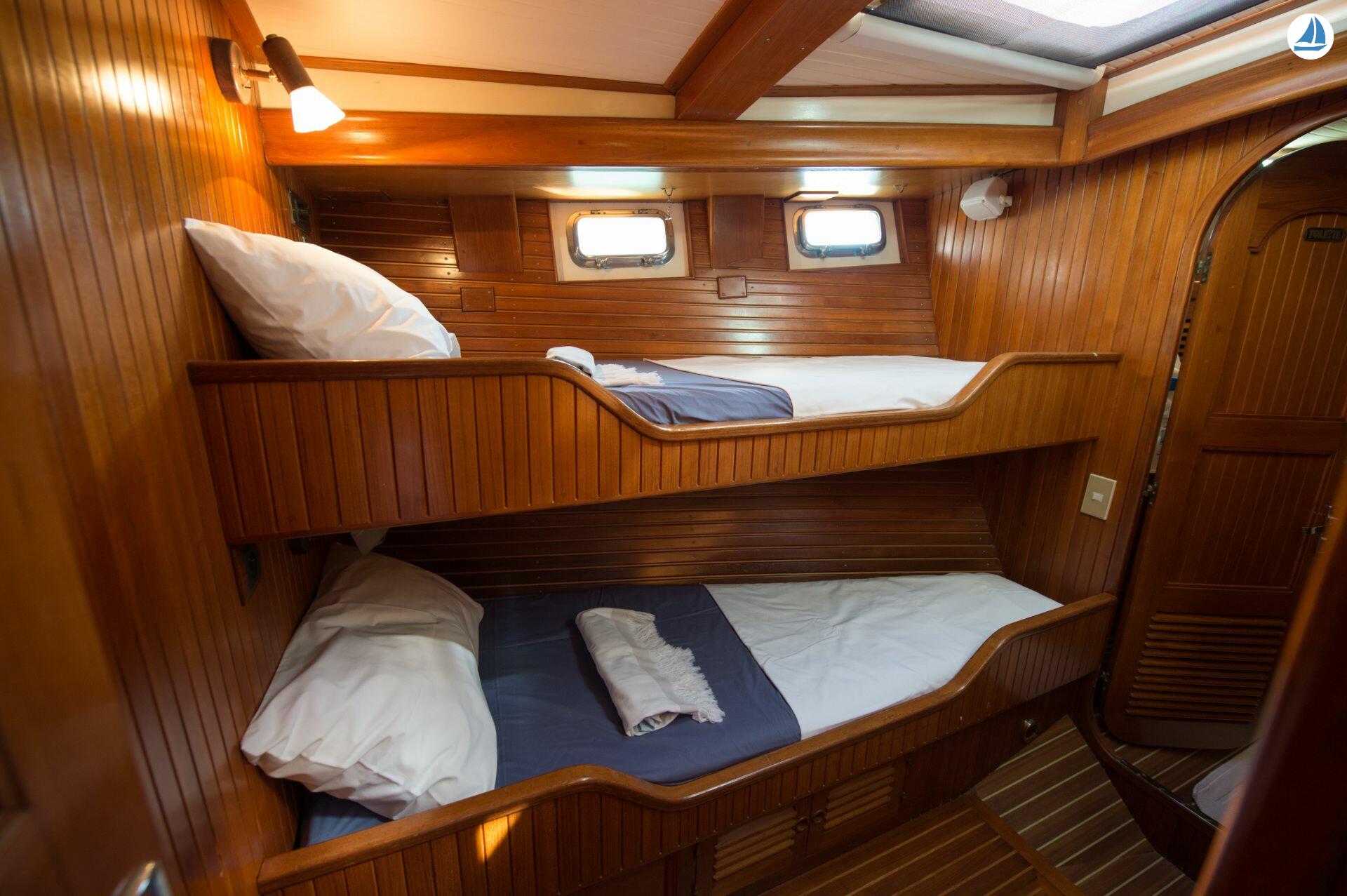 صور Ketch Classic 16