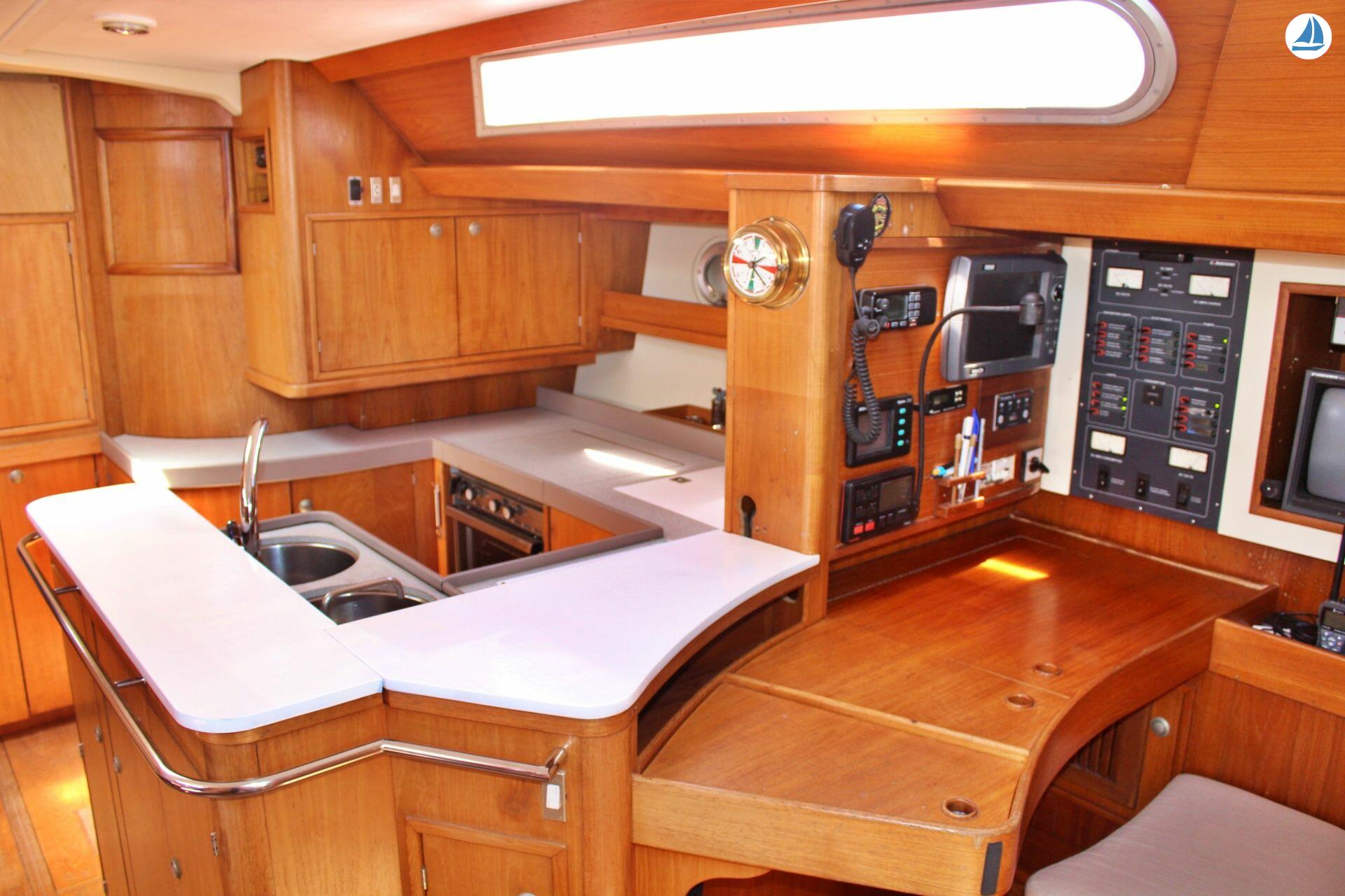 صور Jeanneau Sun Odyssey 52 8