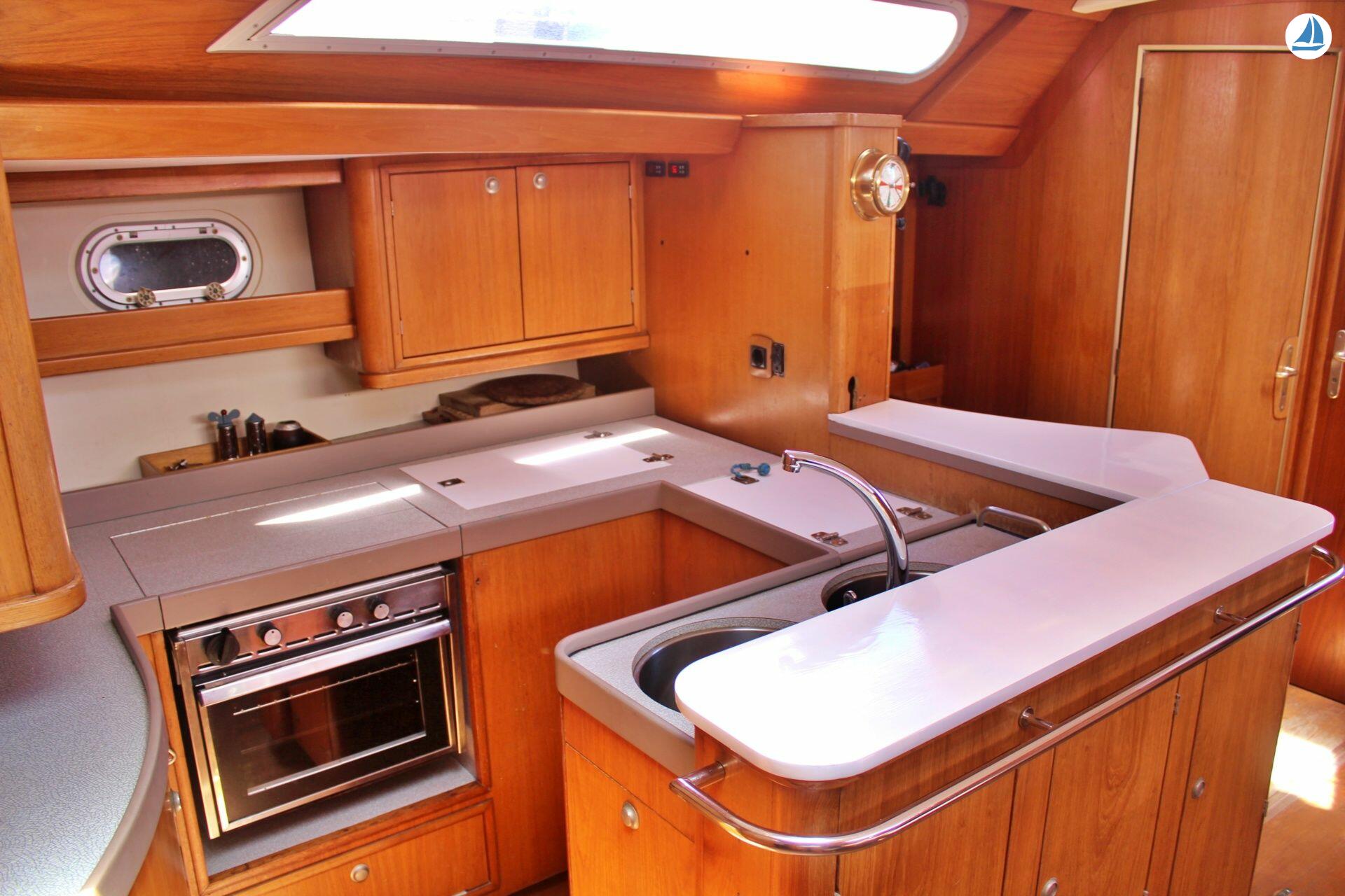 صور Jeanneau Sun Odyssey 52 10