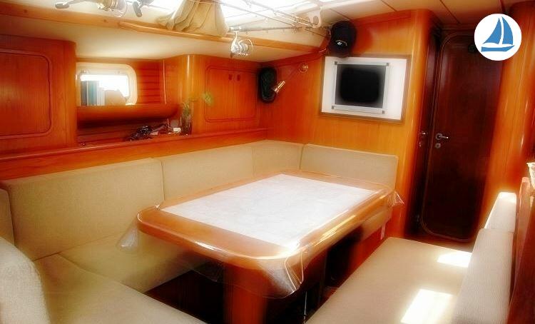 صور Beneteau OCEANIS 55 7