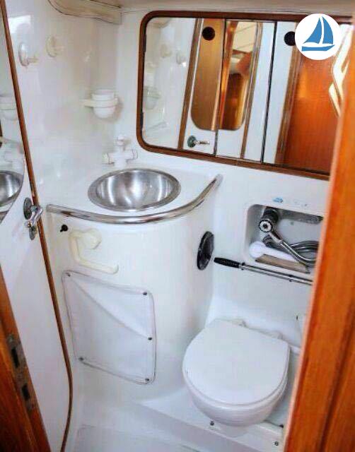 صور Beneteau OCEANIS 55 12