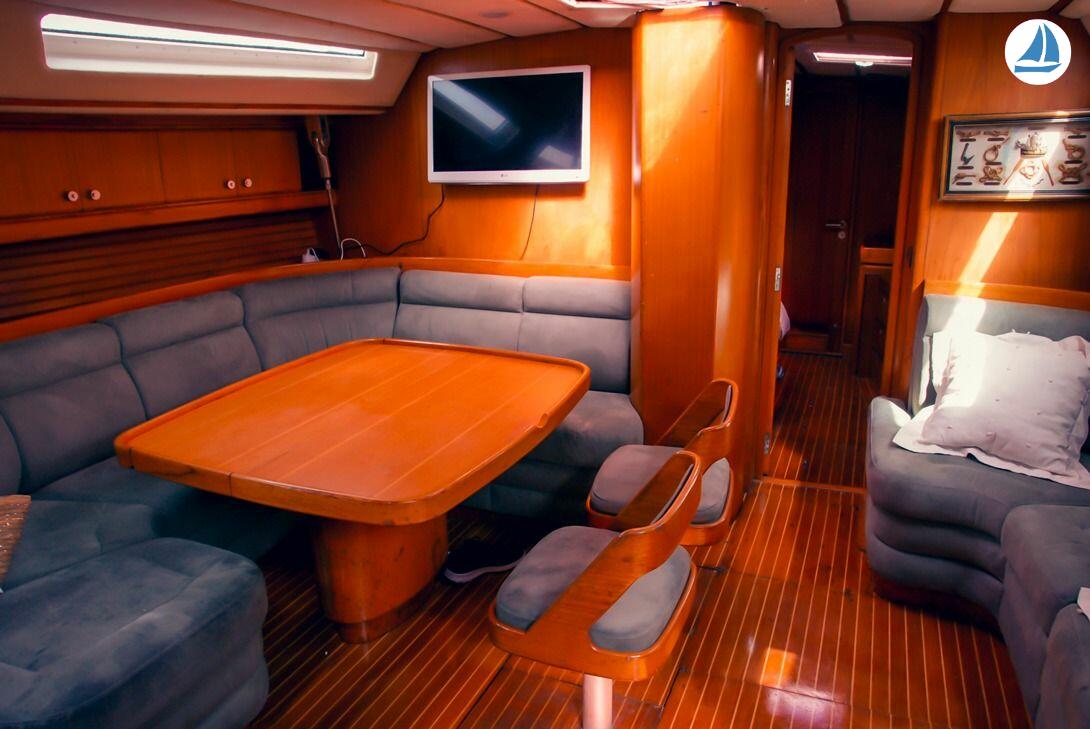 صور Centurión 61 10