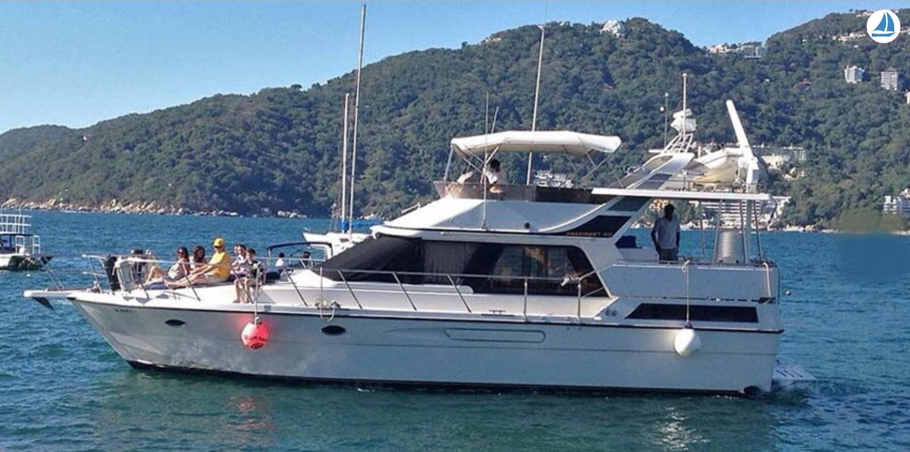 صور Custom Motorboat 54ft 1