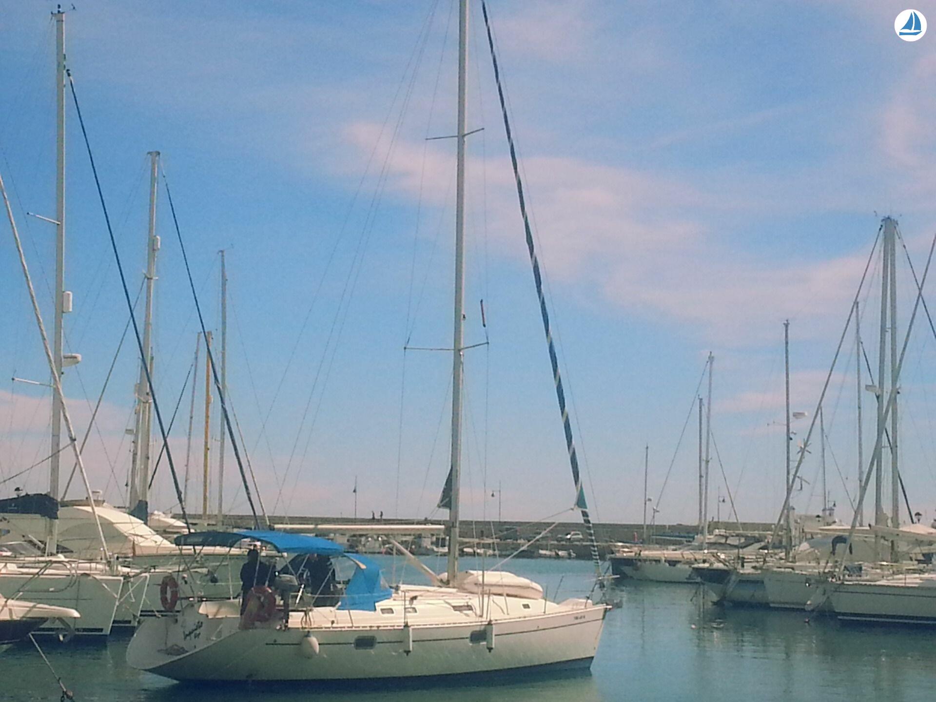 صور Beneteau OCEANIS 351 3