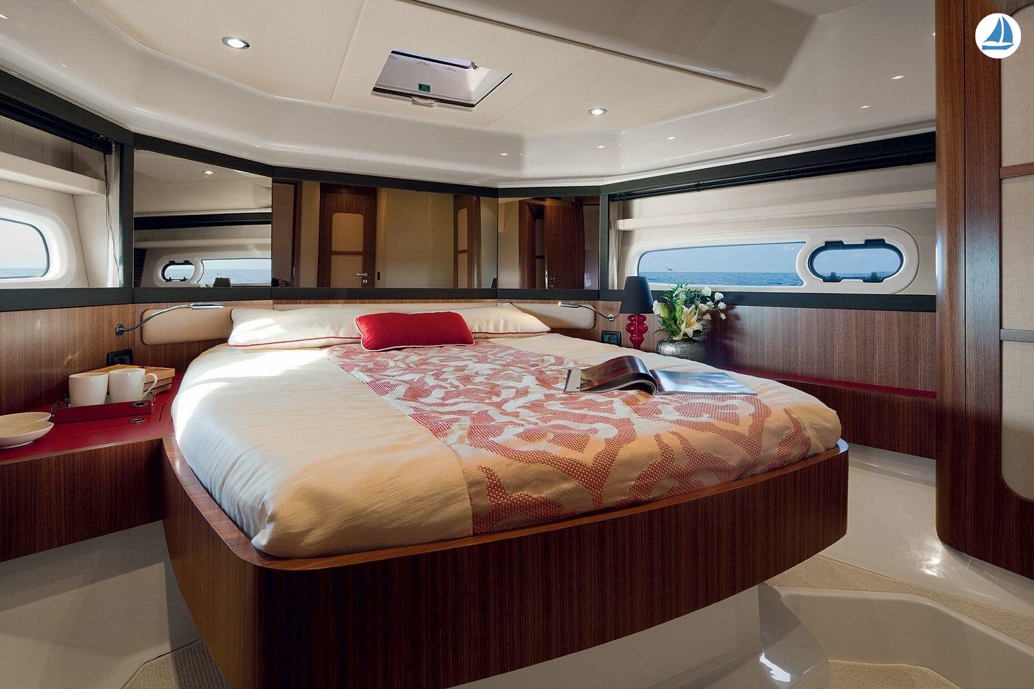 صور Azimut 43 Fly 7