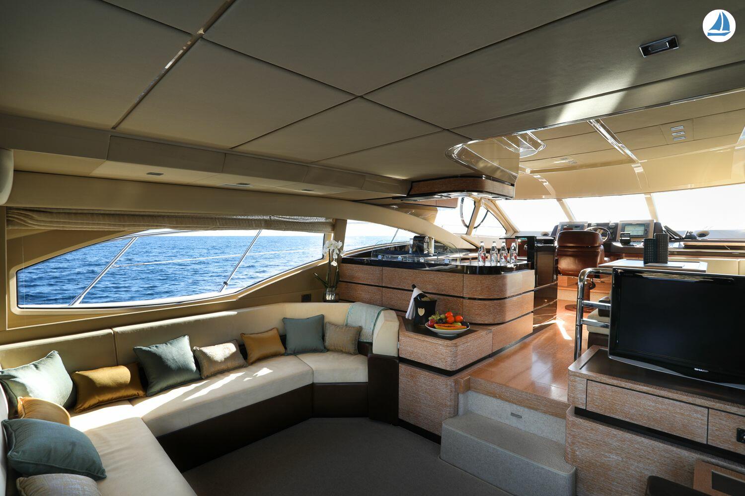 صور Azimut Fly Bridge 58 4