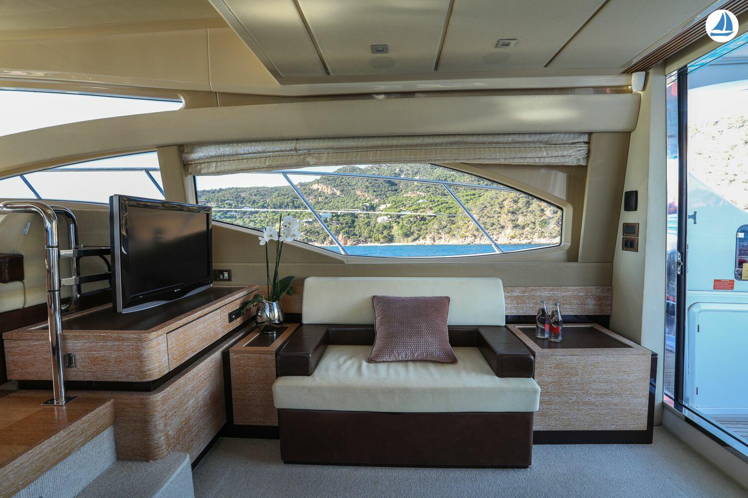 صور Azimut Fly Bridge 58 6