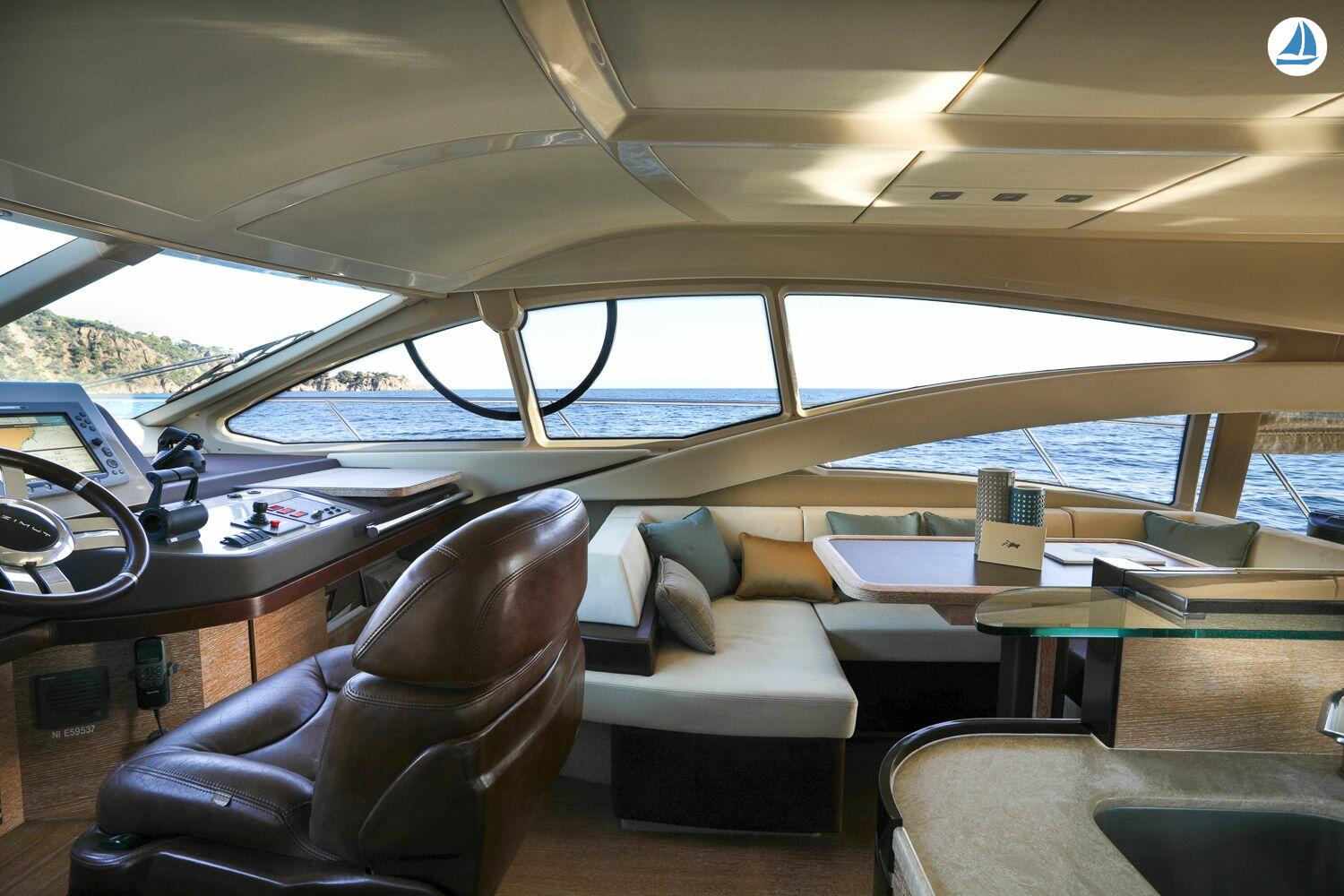 صور Azimut Fly Bridge 58 7