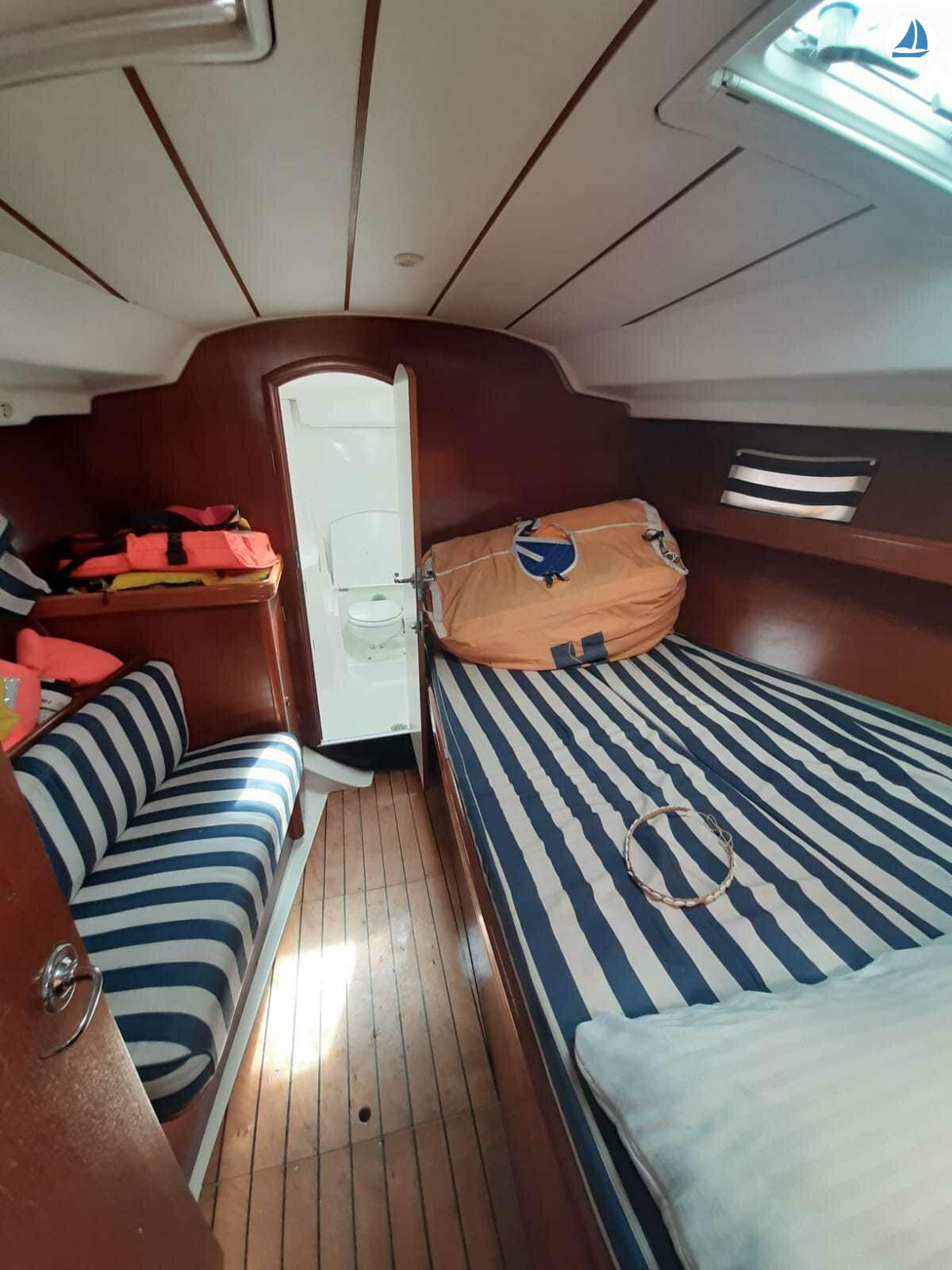صور Beneteau OCEANIS 411 4