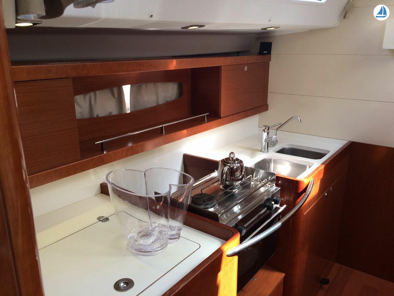 صور Beneteau Oceanis 50 Grand Family 9