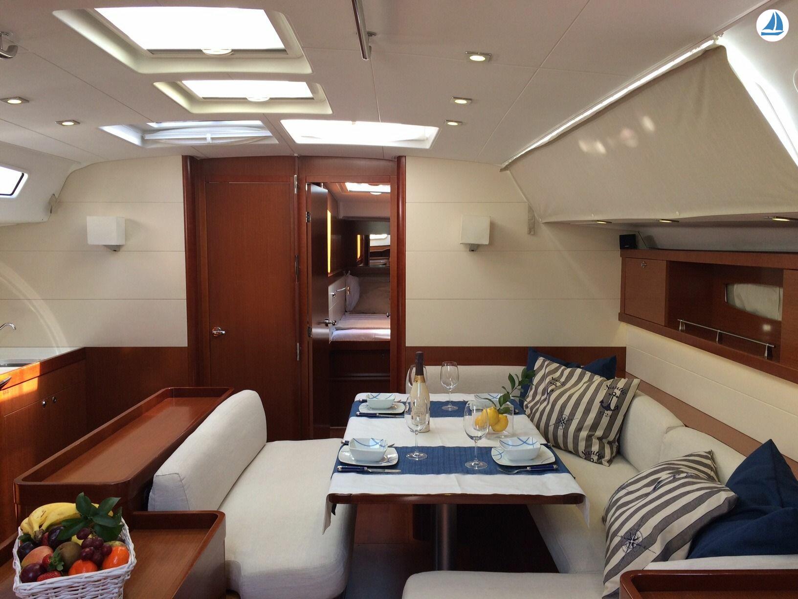 صور Beneteau Oceanis 50 Grand Family 10