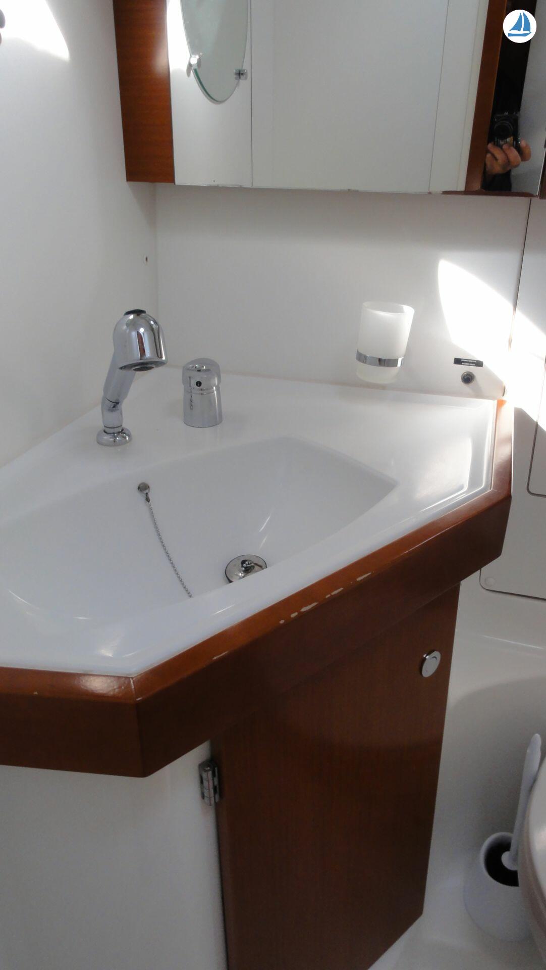 صور Beneteau Oceanis 50 Grand Family 17