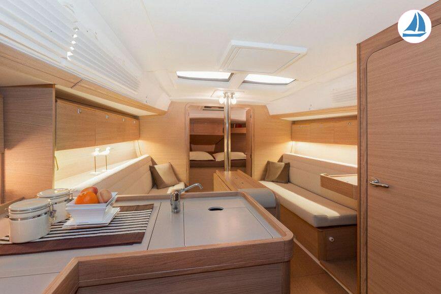 صور Dufour 360 Grand Large 8