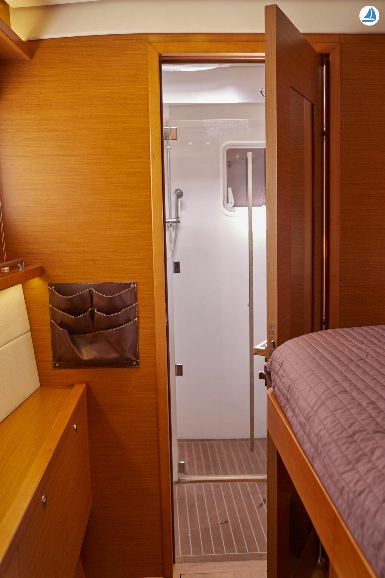 صور Lagoon Catamarans 560 23