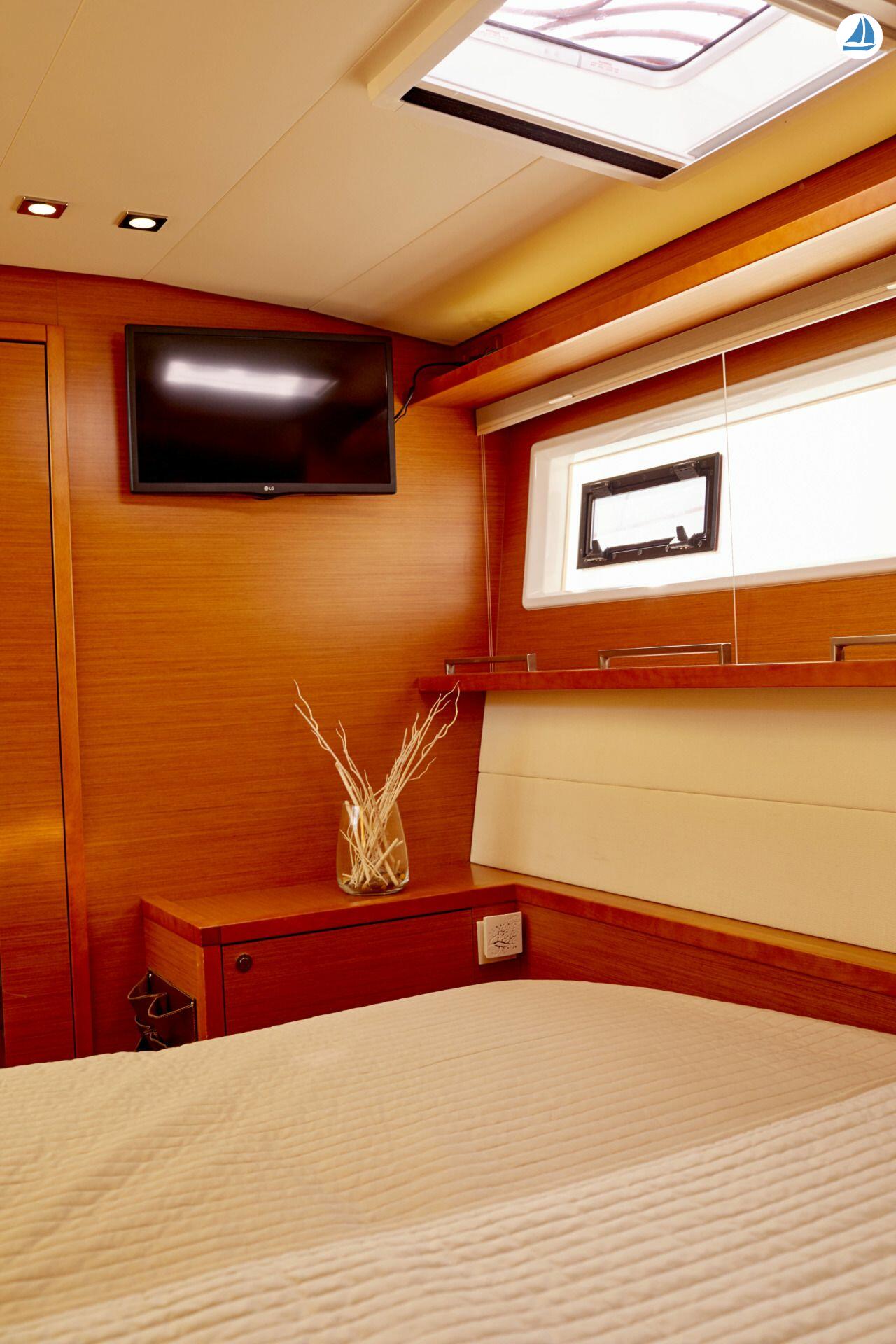 صور Lagoon Catamarans 560 28