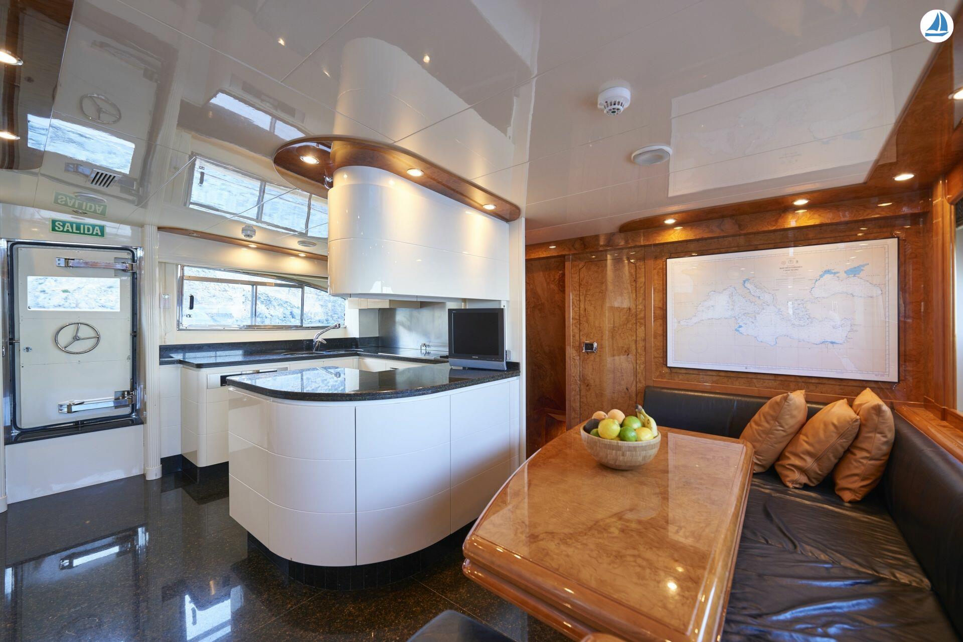 صور Astondoa 102 GLX 9