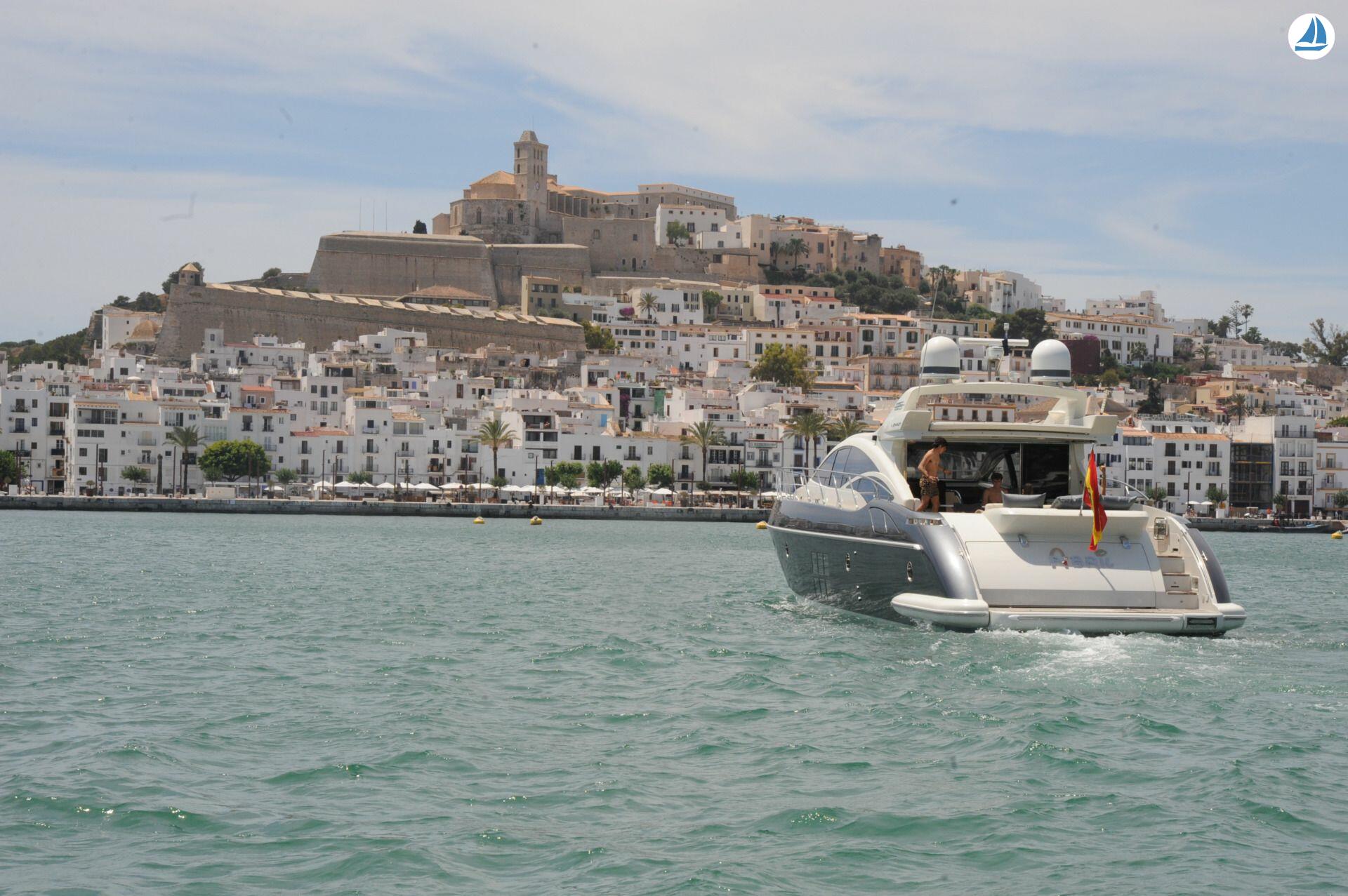 صور Azimut 68s 3