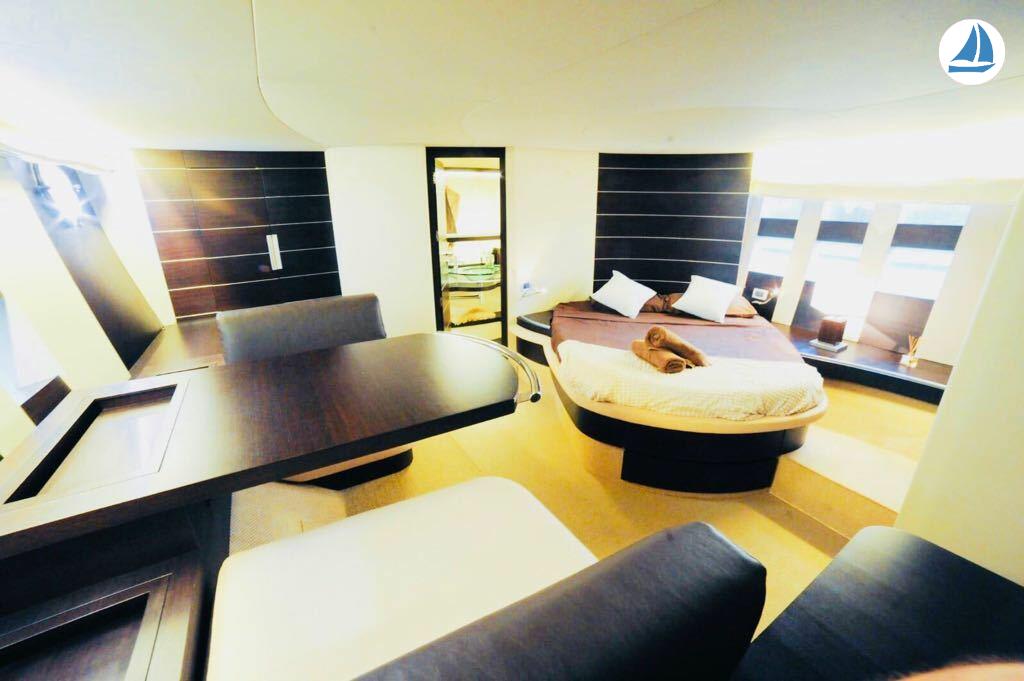 صور Azimut 68s 6