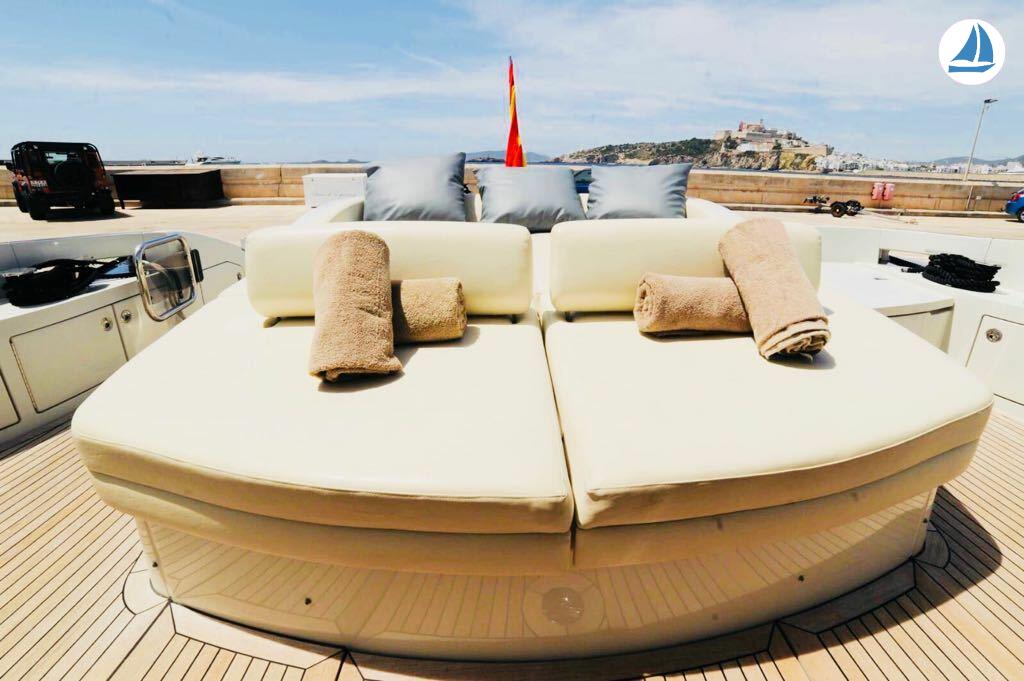 صور Azimut 68s 14