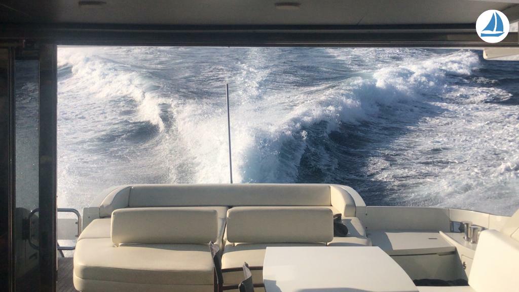 صور Azimut 68s 29