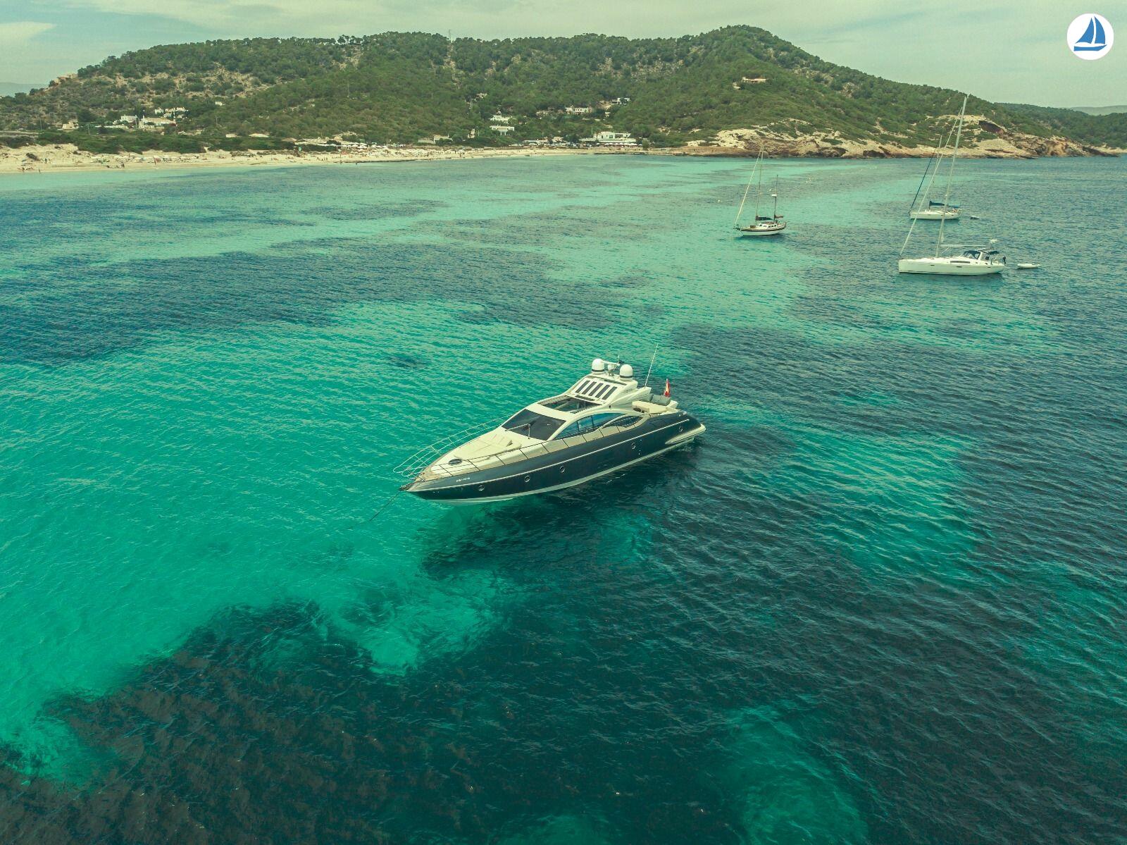 صور Azimut 68s 31