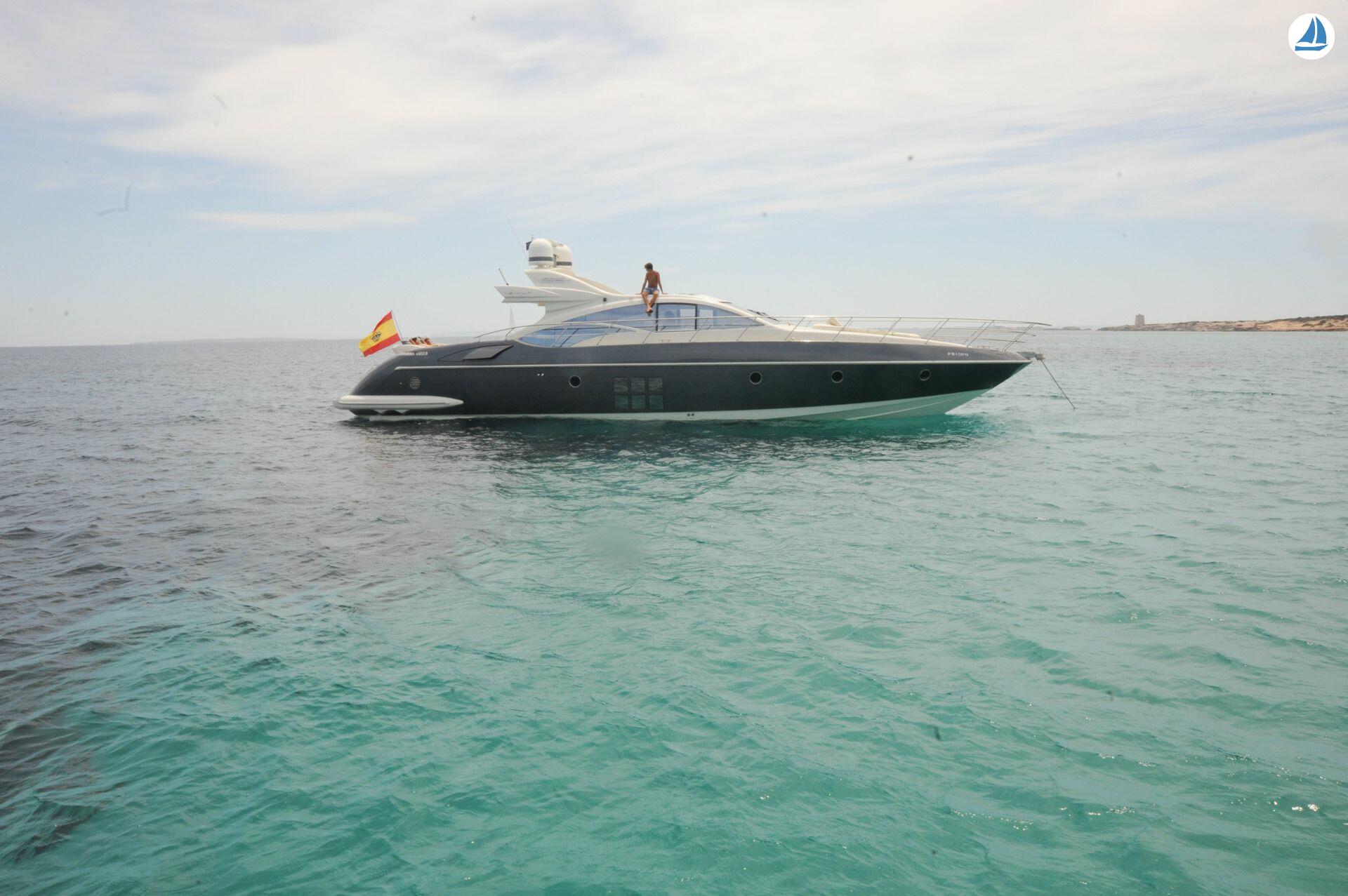 صور Azimut 68s 43