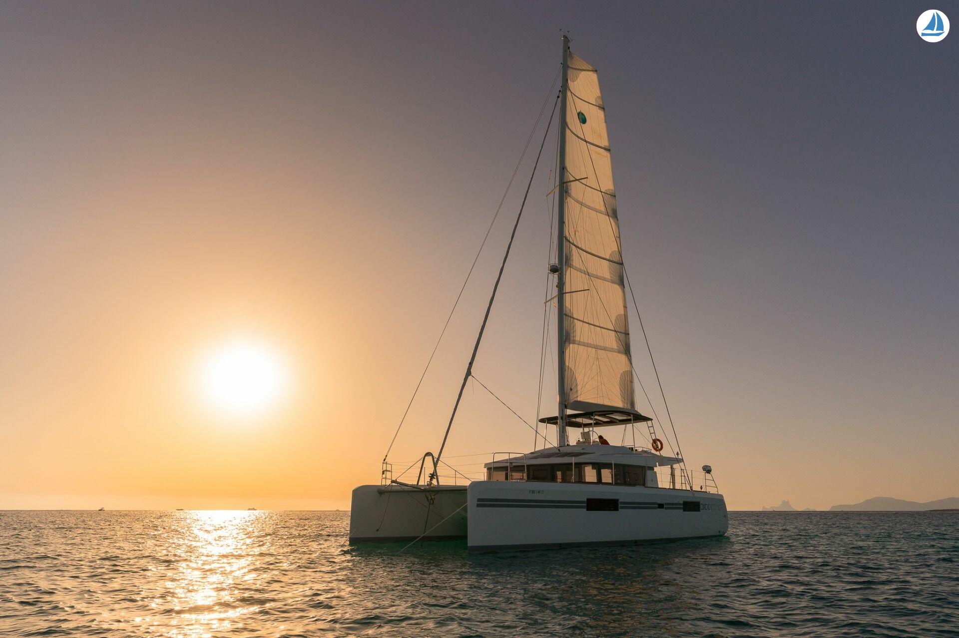 صور Lagoon 52 F 10
