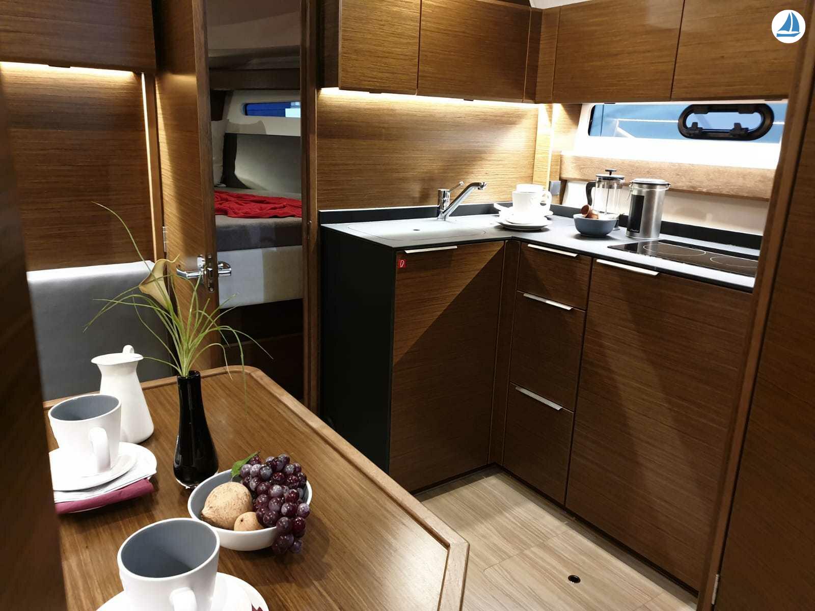 صور Bavaria Yachts S36 7
