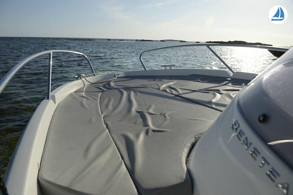 صور Beneteau Flyer 650 Sun Deck 6