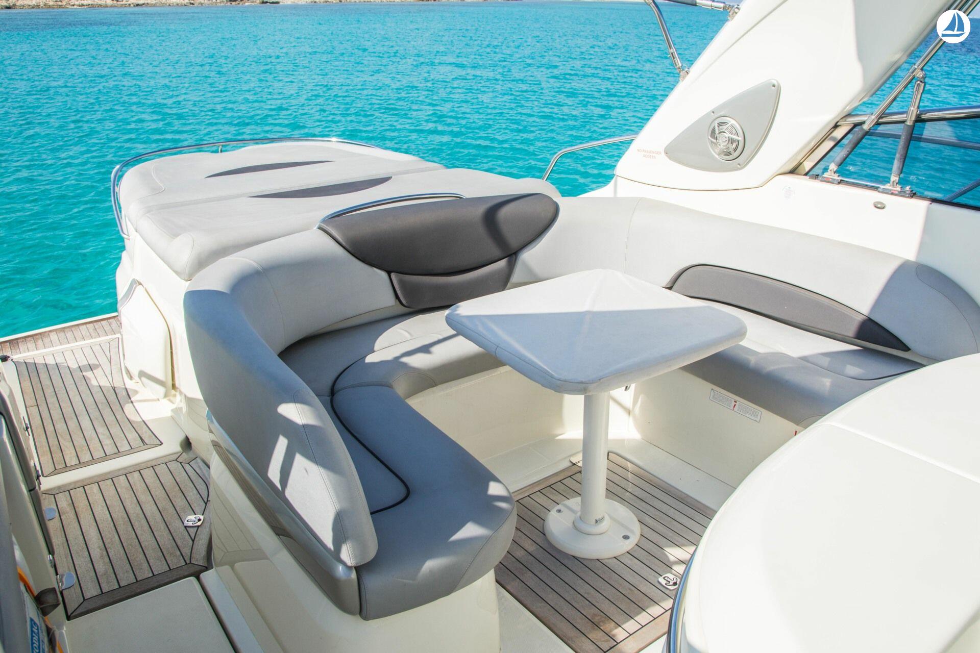 صور Cranchi MEDITERRANEE 47 9
