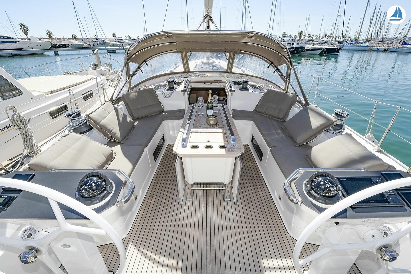 صور Bavaria 56 7