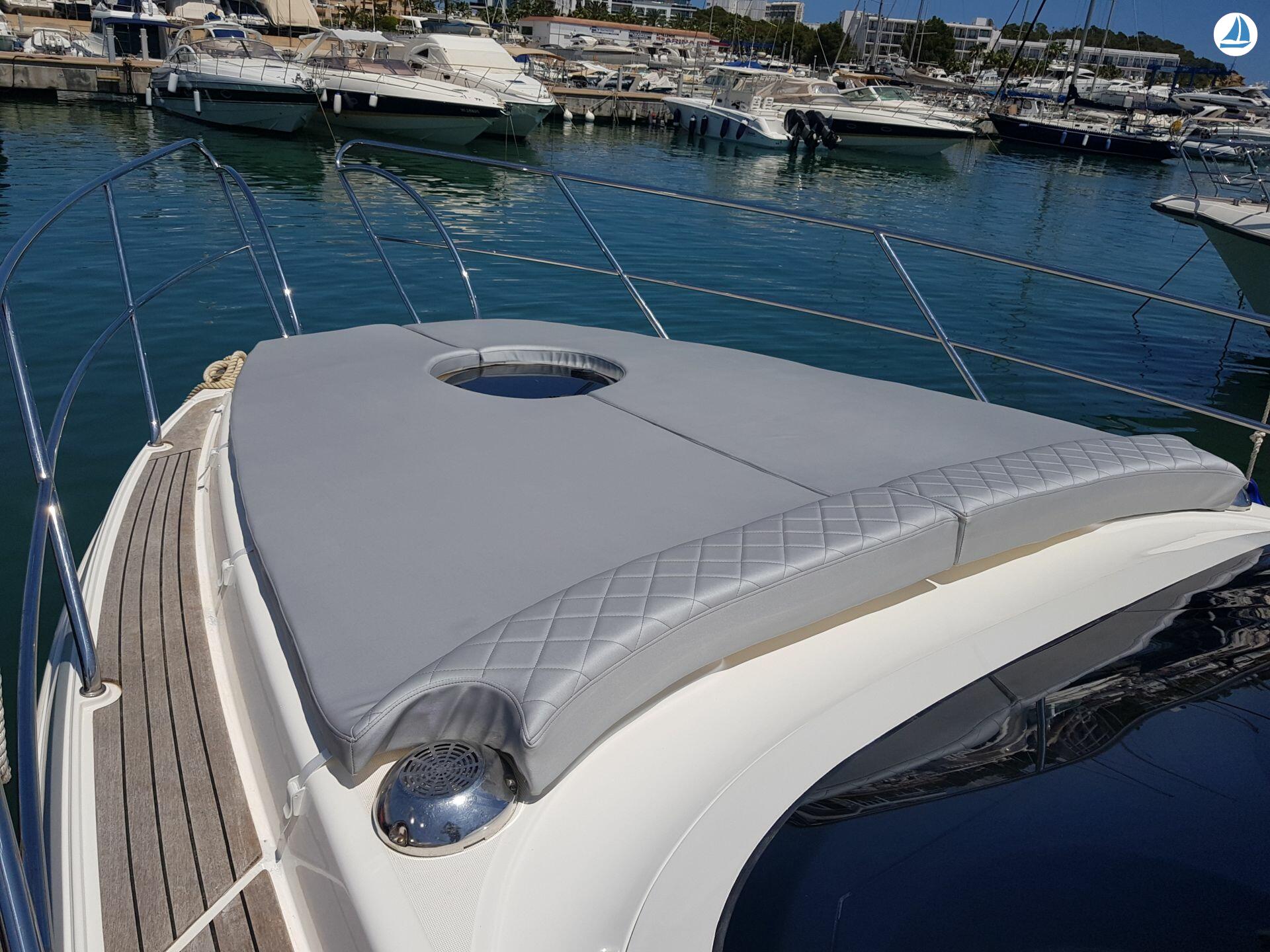 صور Galeon 330 HT 2
