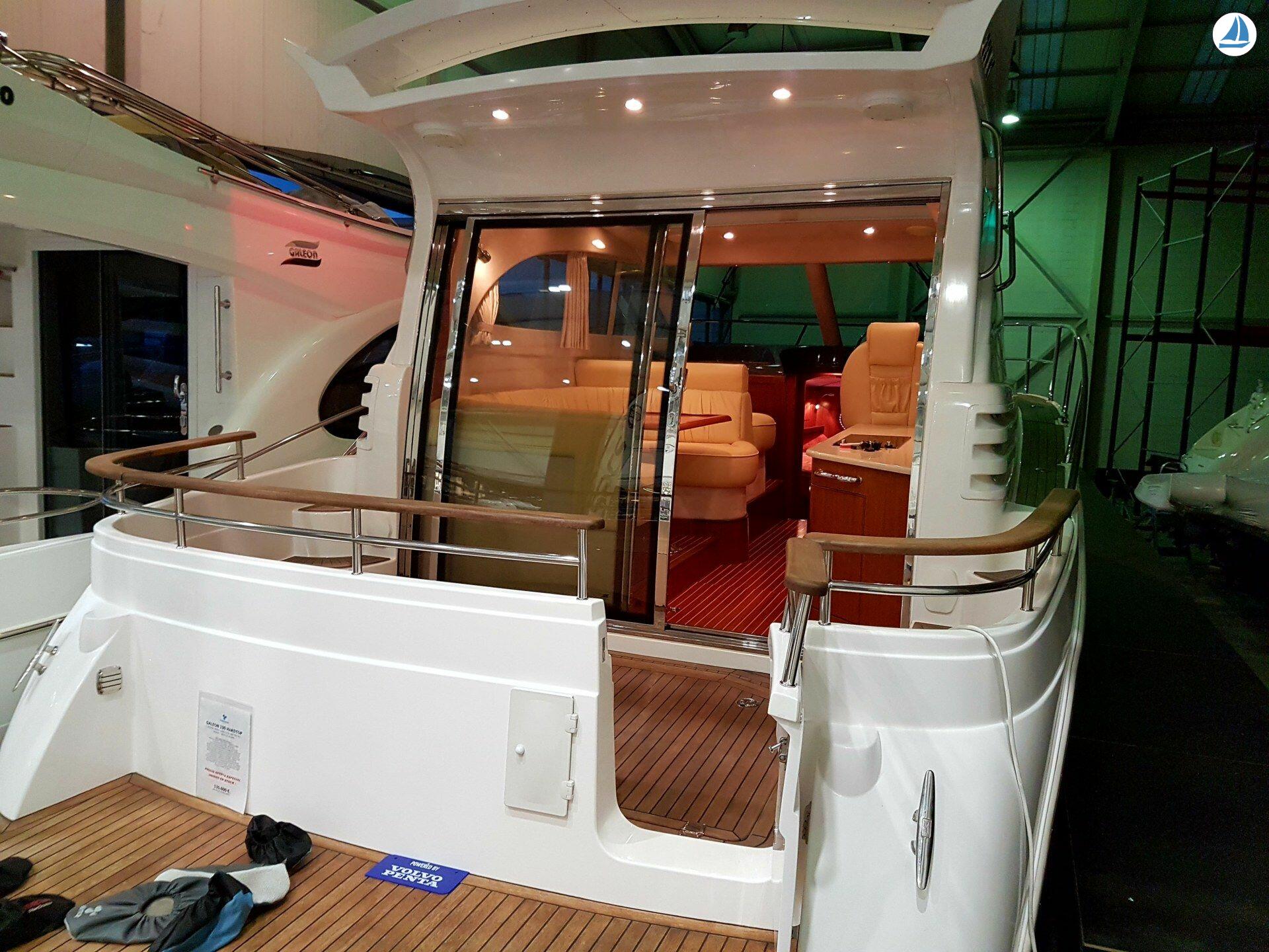 صور Galeon 330 HT 3
