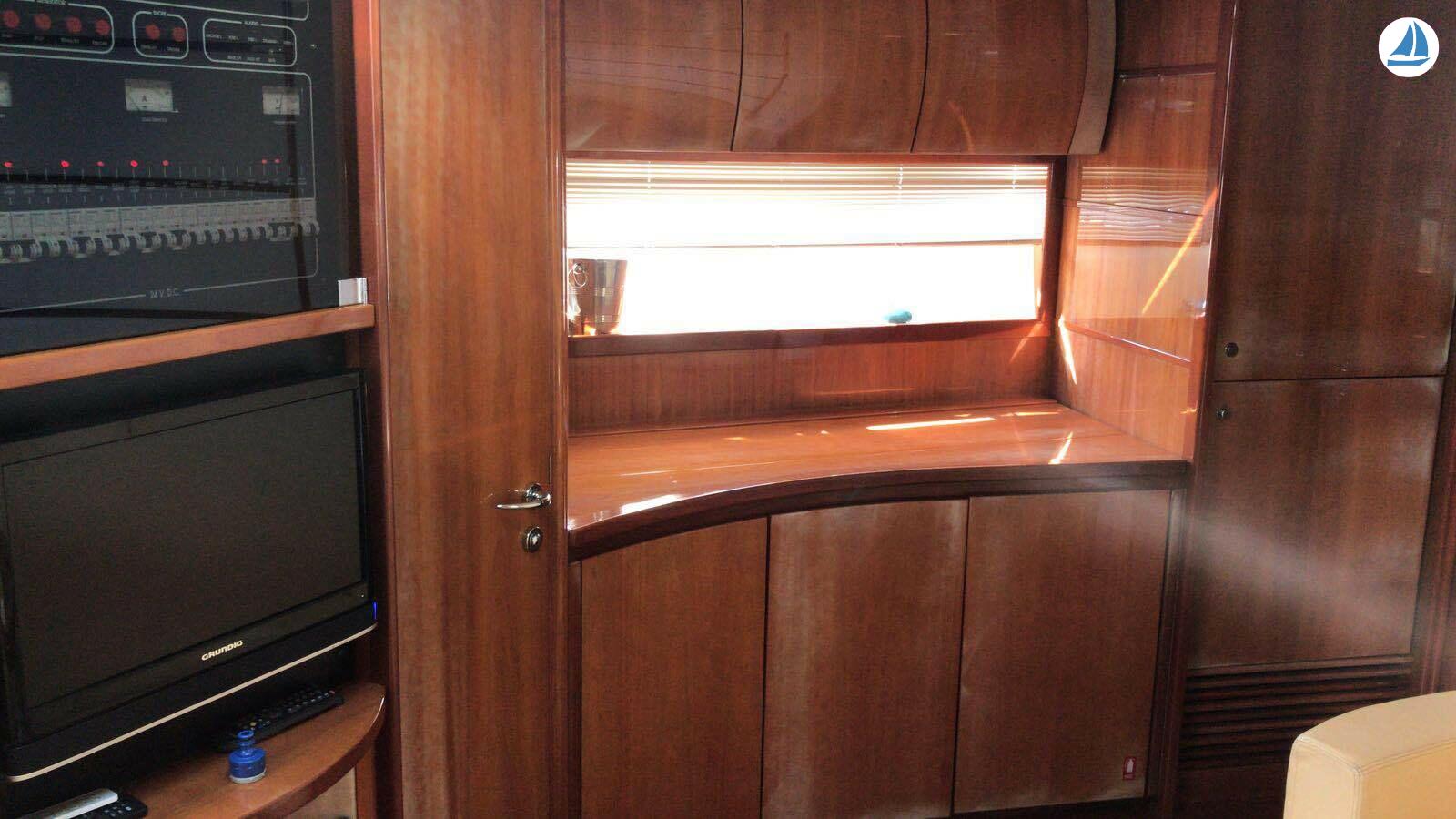 صور Pershing 50 12