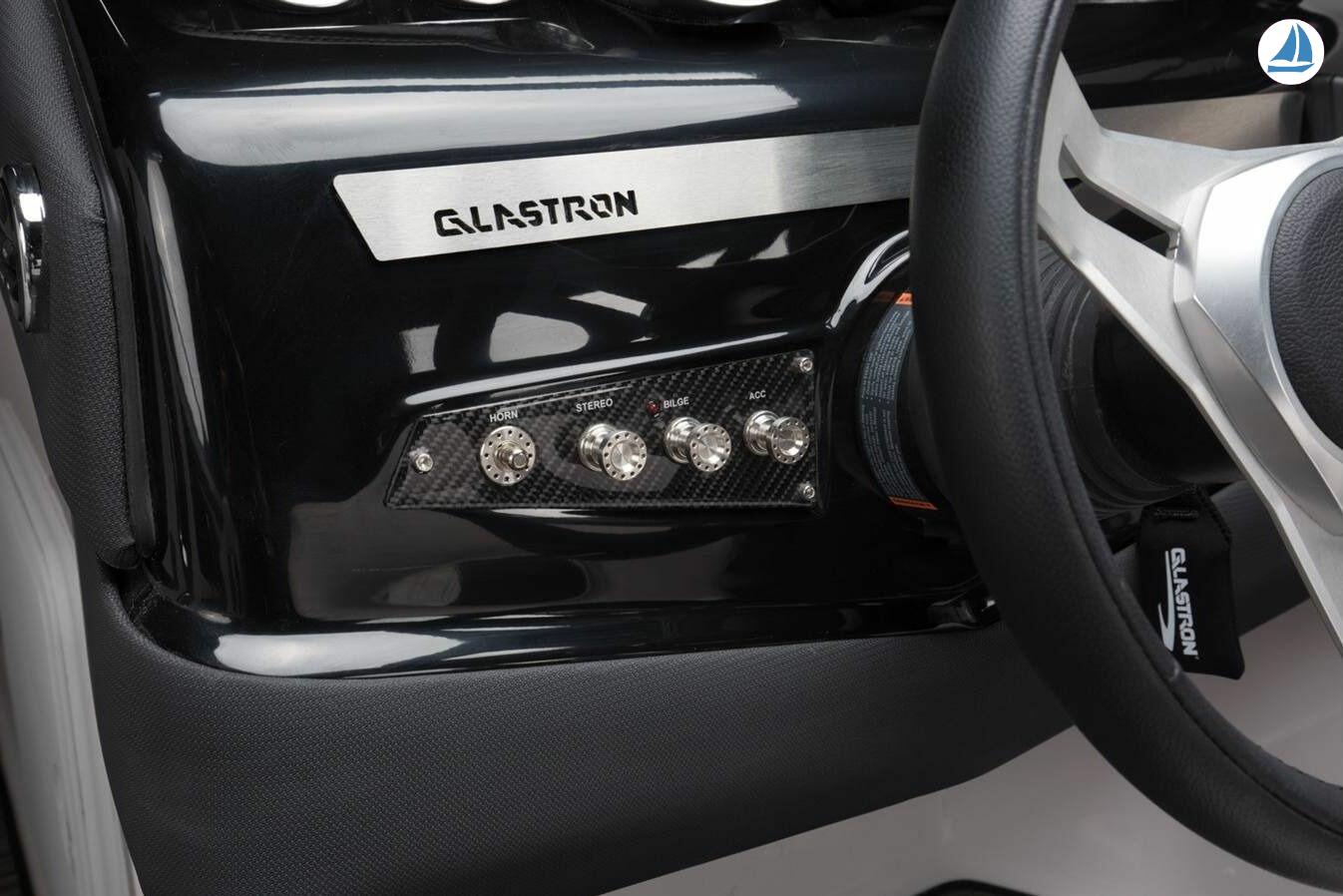 صور Glastron 240 GT 6