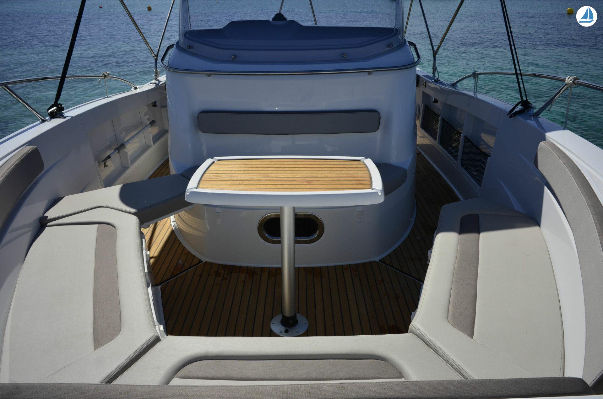صور Jeanneau Cap Camarat 8.5 8