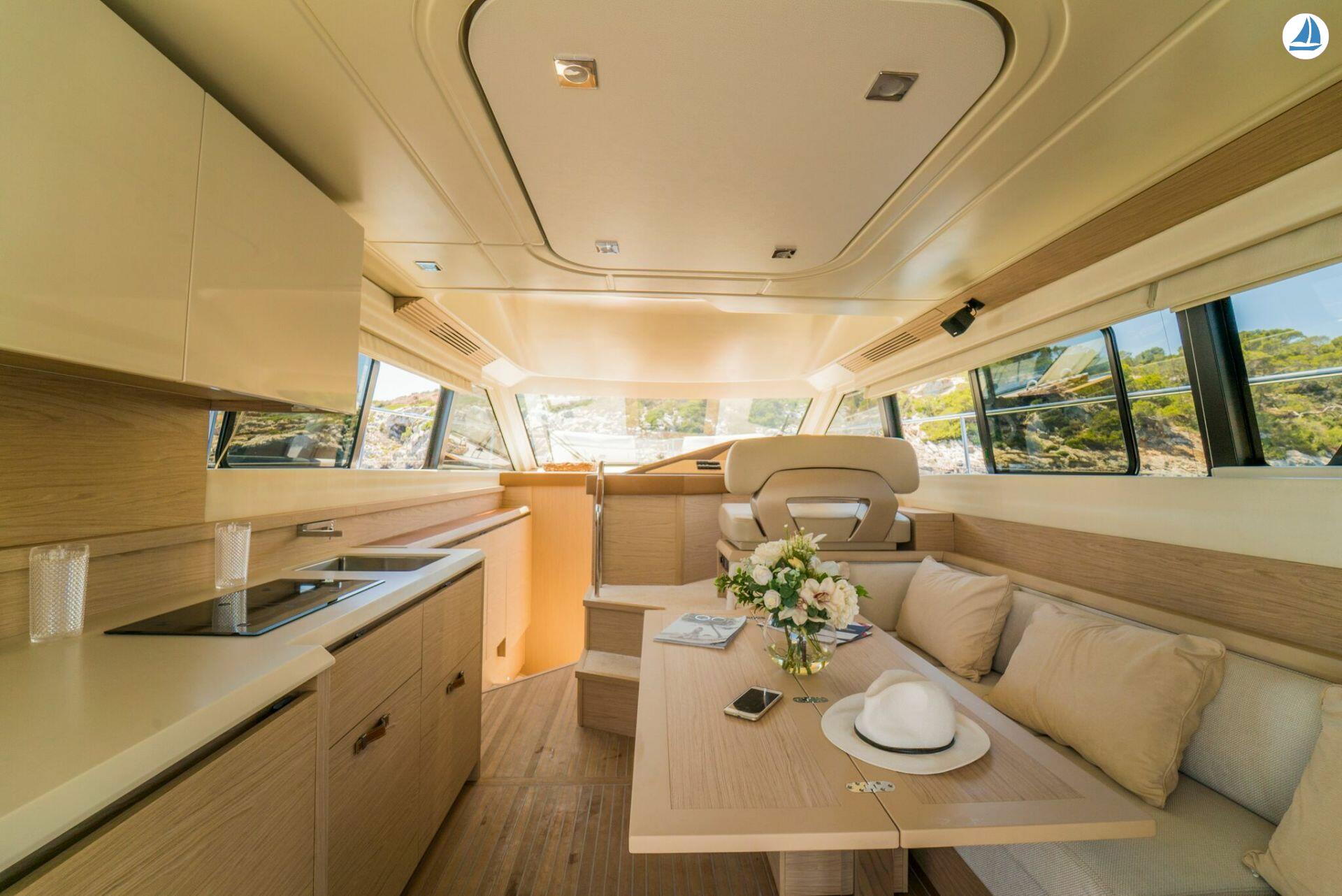 صور Monte Carlo 4 5