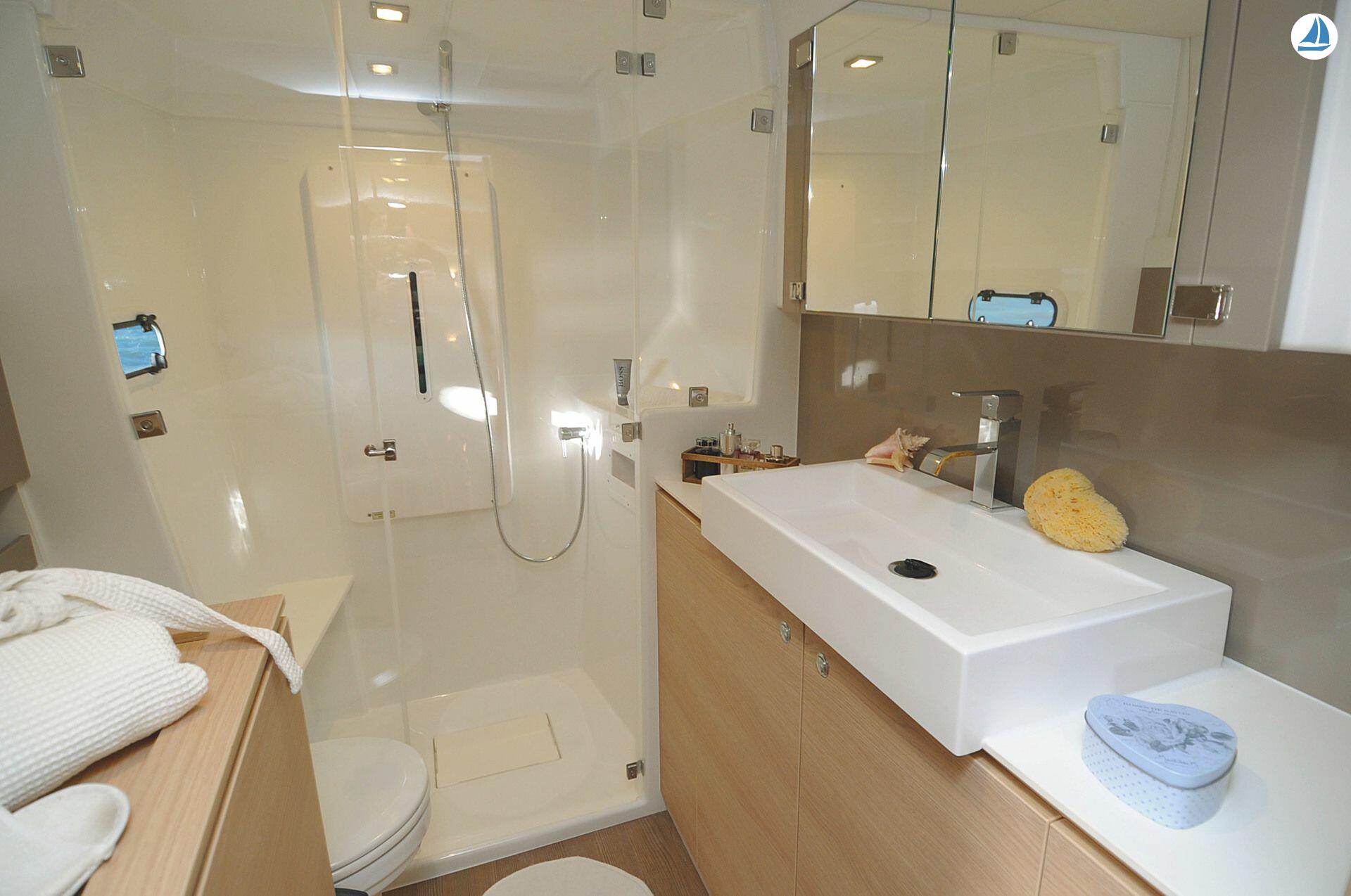 صور Bali Catamarans Bali 4.1 10