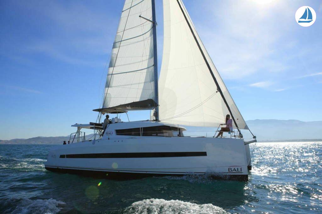 صور Bali 4.3 Catana 1