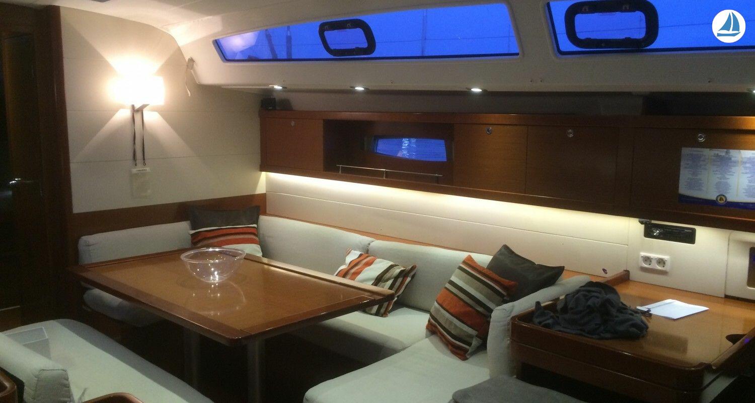 صور Beneteau OCEANIS 50 7