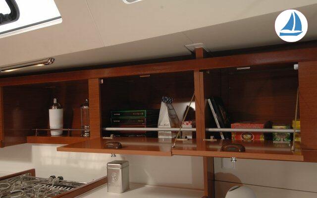 صور Beneteau OCEANIS 50 8