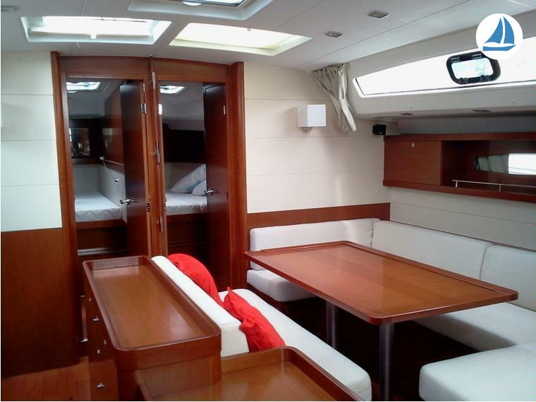 صور Beneteau OCEANIS 50 12