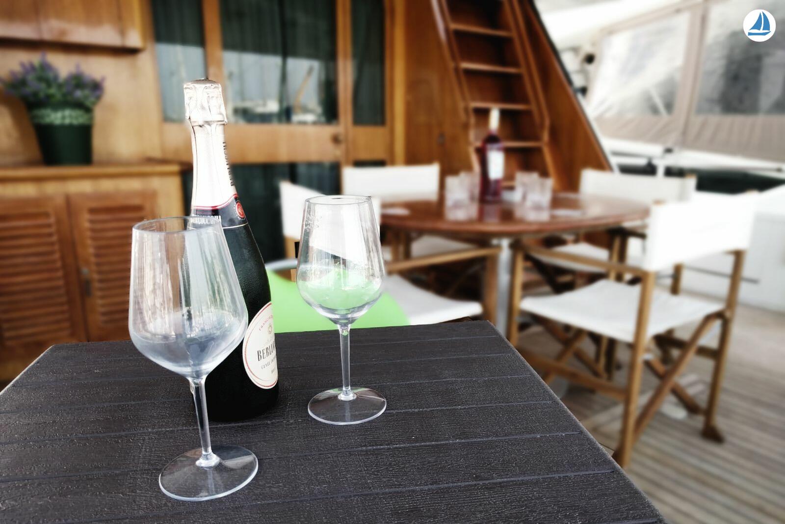 صور Canados 70 12