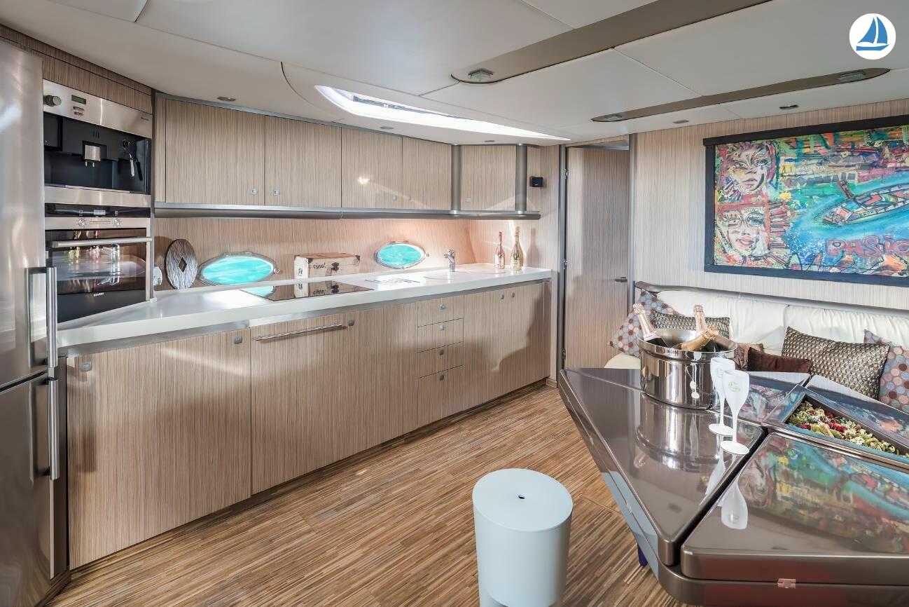 صور Sunseeker 68 PREDATOR 8