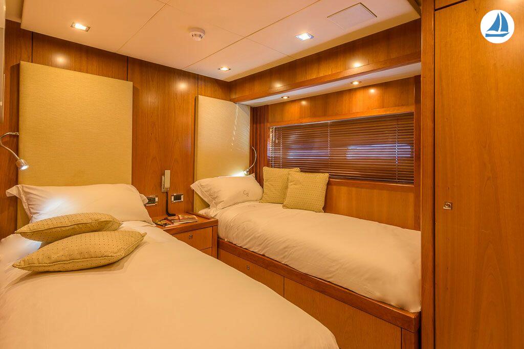 صور Sunseeker PREDATOR 108 16