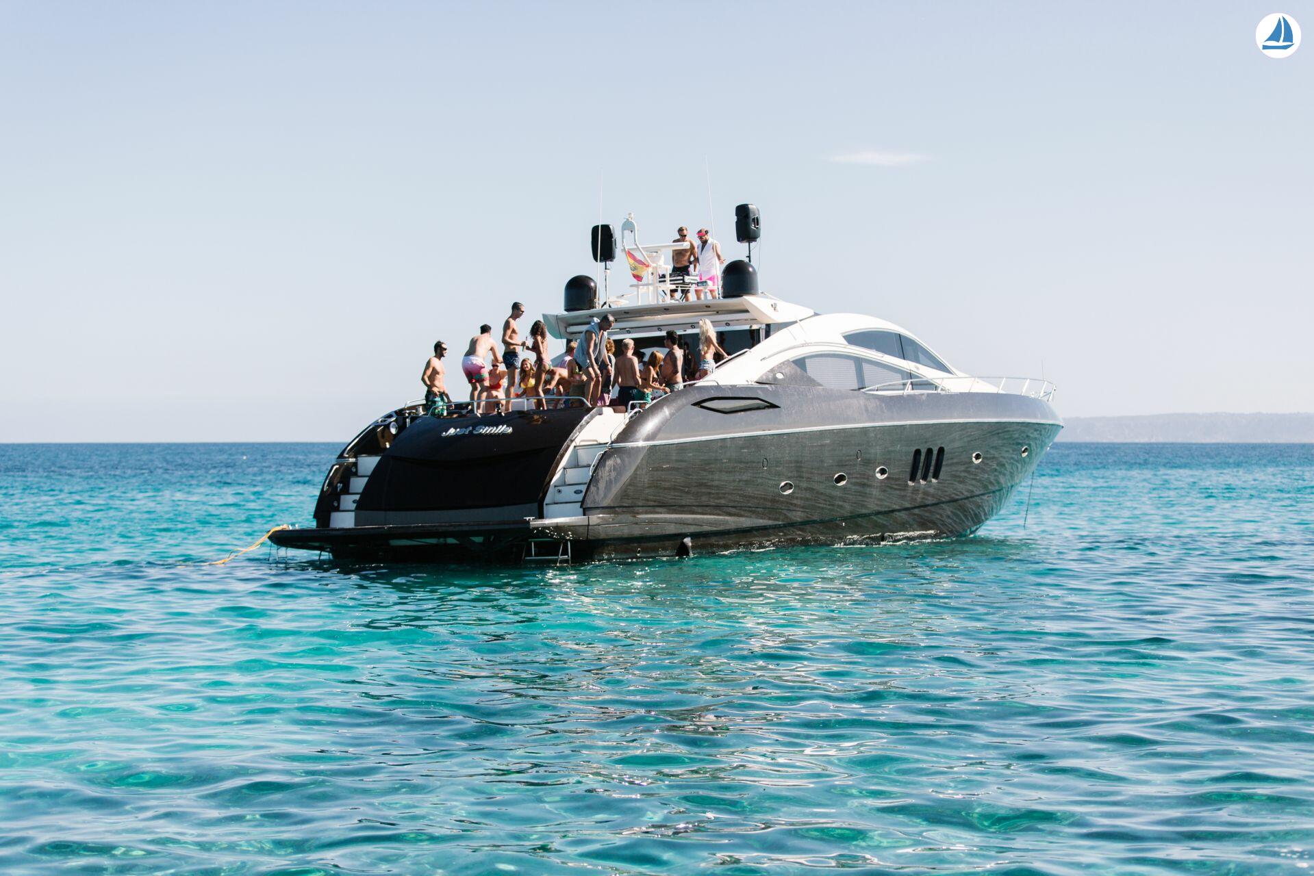 صور Sunseeker Predator 82 3