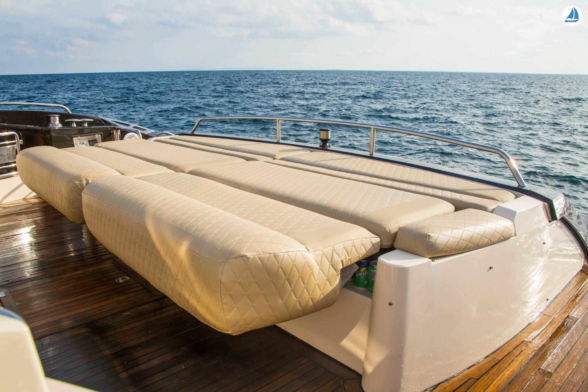 صور Sunseeker Predator 82 10